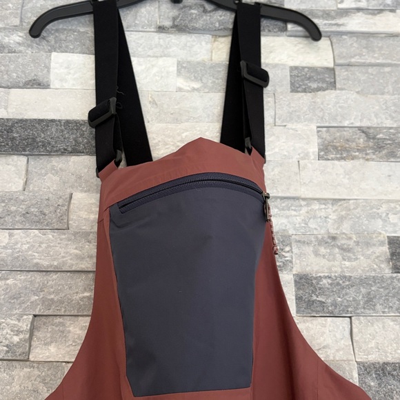 New!! Patagonia women's powder town bibs - Picture 5 of 7